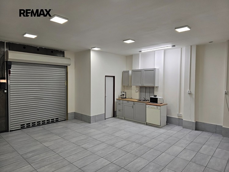 Pronájem obchodního prostoru 50 m² - foto 3