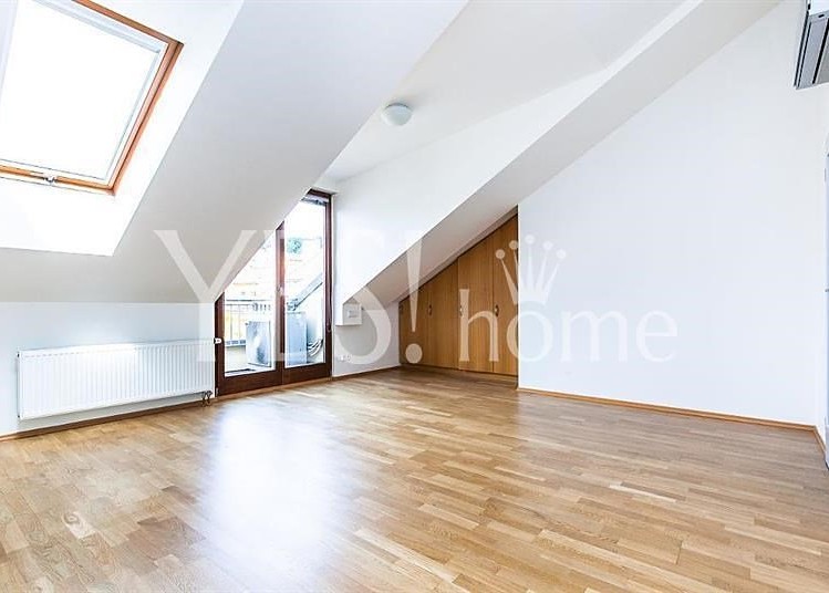 Pronájem kanceláře 168 m² - foto 7