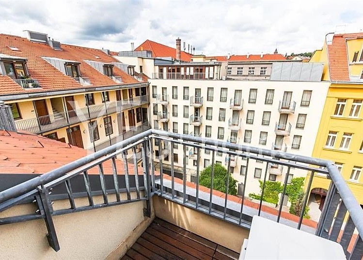 Pronájem kanceláře 168 m² - foto 8