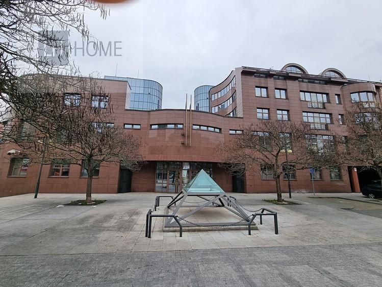 Pronájem komerční nemovitosti 200 m² - foto 1