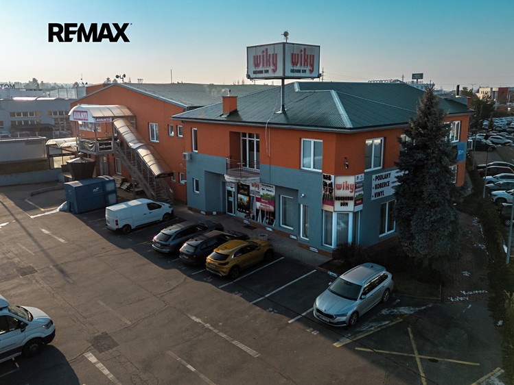 Pronájem obchodního prostoru 1 088 m² - foto 1