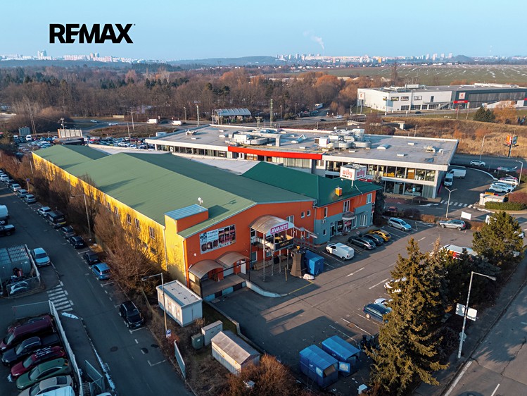 Pronájem skladového prostoru 1 088 m² - foto 1