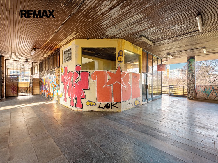 Pronájem obchodního prostoru 140 m² - foto 4