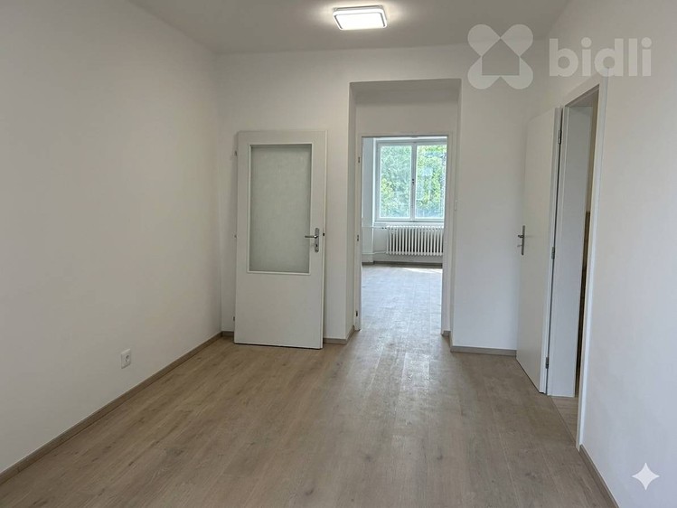 Pronájem obchodního prostoru 92 m² - foto 5