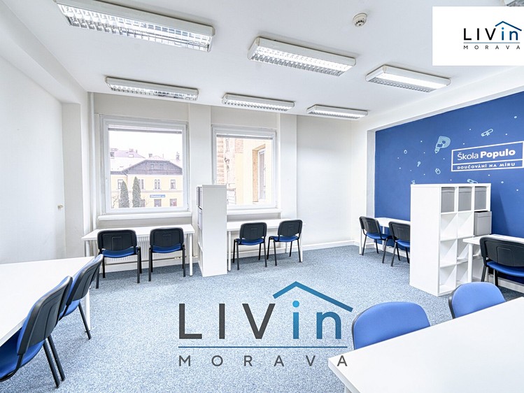 Pronájem kanceláře 68 m² - foto 3
