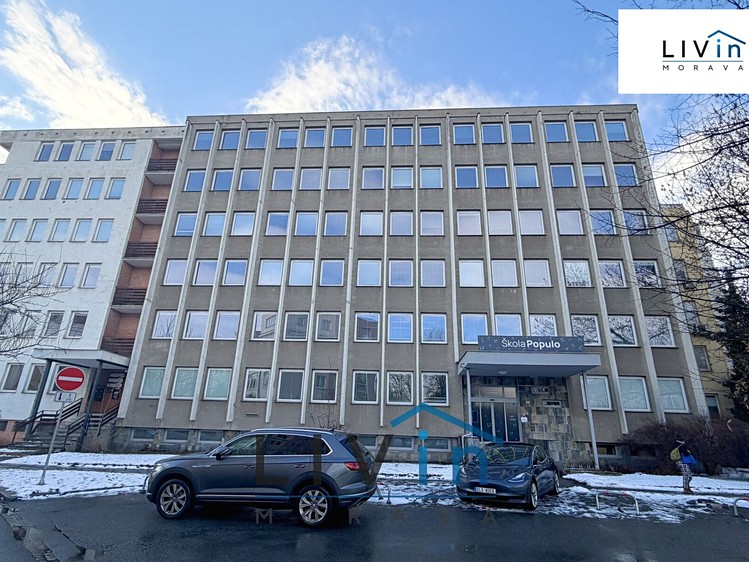 Pronájem kanceláře 68 m² - foto 4