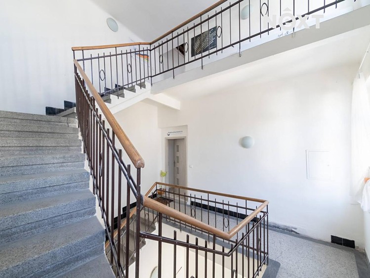 Pronájem kanceláře 113 m² - foto 1