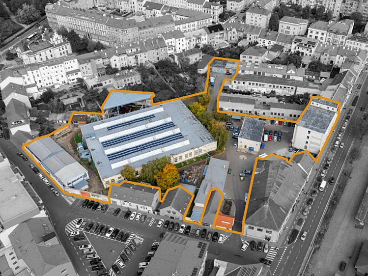 Pronájem skladového prostoru 4 000 m² - foto 1