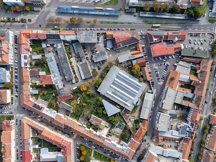 Pronájem skladového prostoru 4 000 m² - foto 2