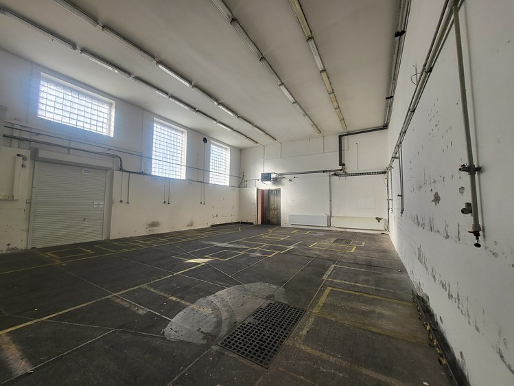 Pronájem výrobní haly, prostoru 281 m² - foto 4