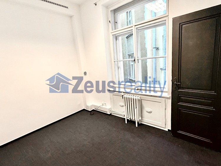 Pronájem kanceláře 10 m² - foto 2