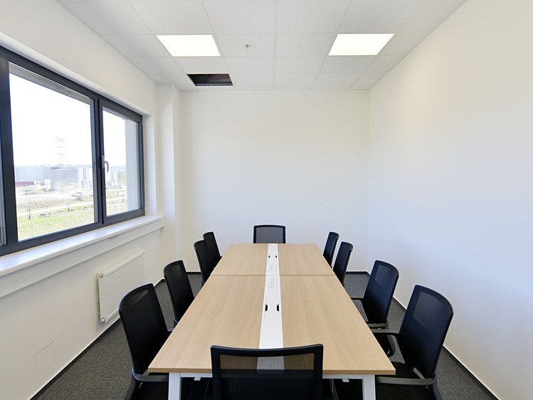 Pronájem kanceláře 105 m² - foto 4