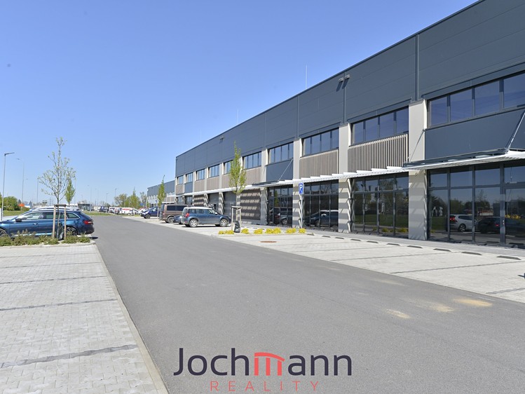 Pronájem kanceláře 105 m² - foto 1