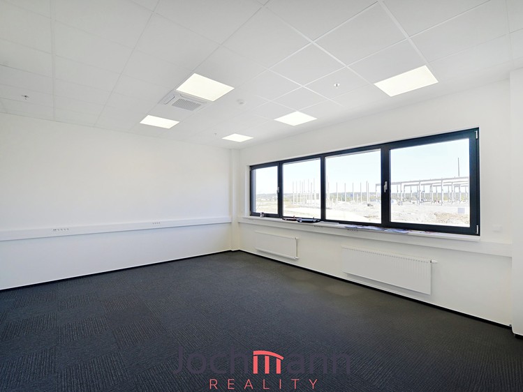 Pronájem kanceláře 105 m² - foto 5