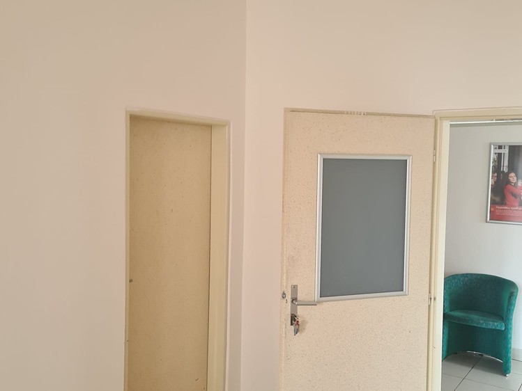 Pronájem kanceláře 22 m² - foto 3
