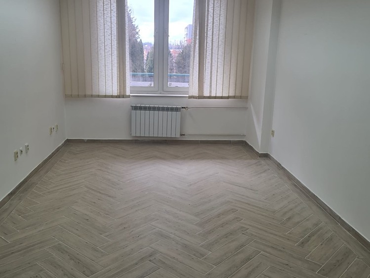 Pronájem kanceláře 22 m² - foto 5