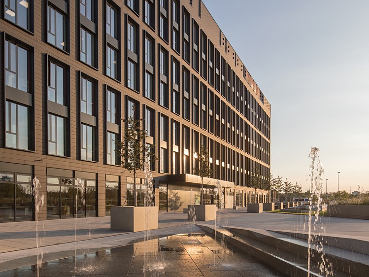 Pronájem kanceláře 560 m² - foto 4