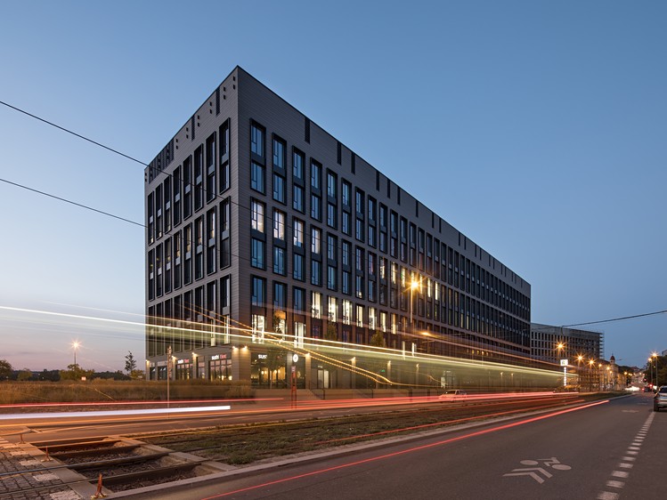 Pronájem kanceláře 560 m² - foto 7
