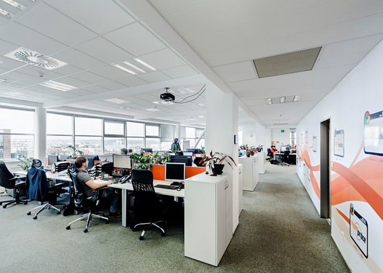 Pronájem kanceláře 880 m² - foto 4