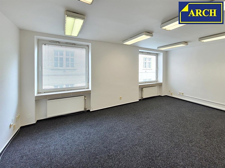 Pronájem kanceláře 92 m² - foto 3