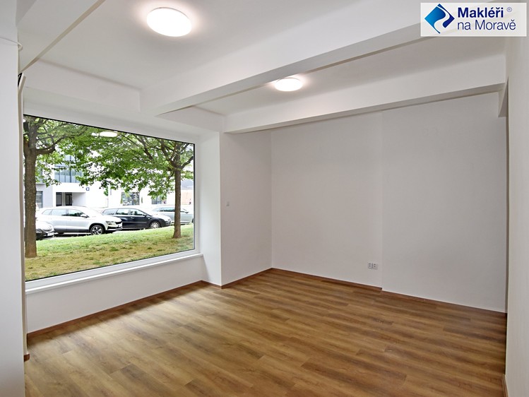 Pronájem obchodního prostoru 40 m² - foto 2