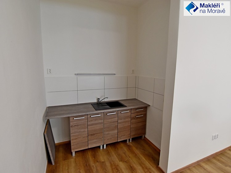 Pronájem obchodního prostoru 40 m² - foto 7