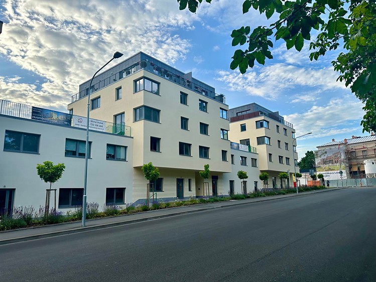 Pronájem obchodního prostoru 27 m² - foto 1