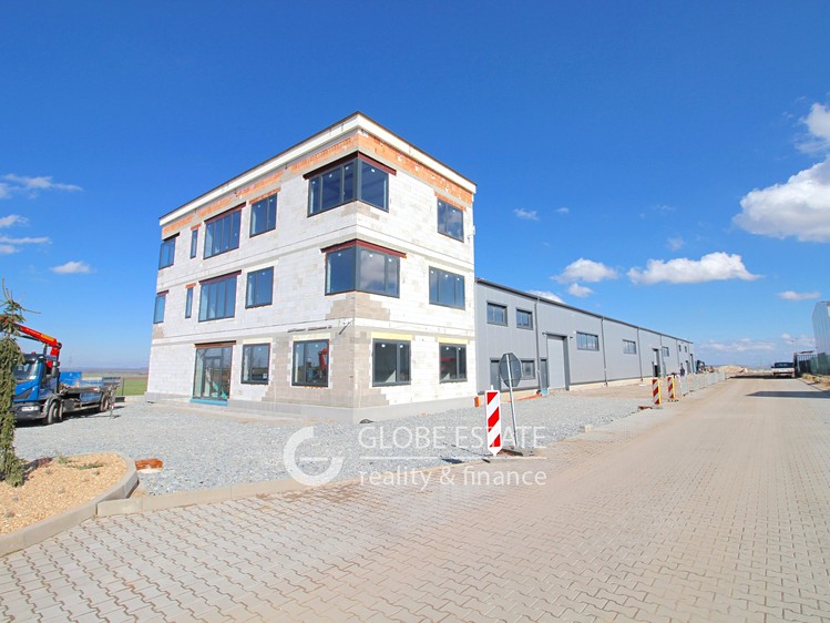 Pronájem kanceláře 450 m² - foto 7