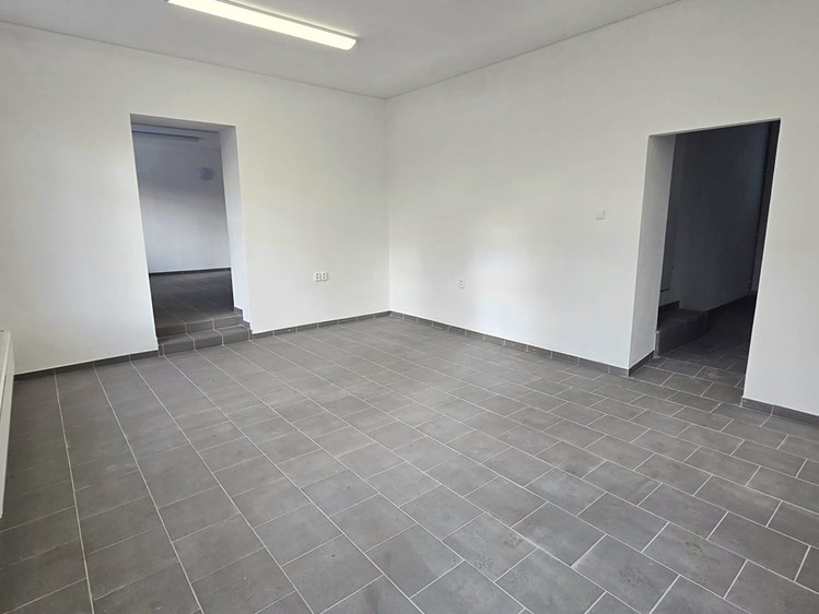 Pronájem obchodního prostoru 80 m² - foto 3