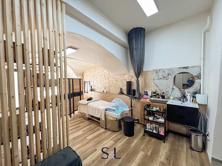 Pronájem obchodního prostoru 31 m² - foto 3