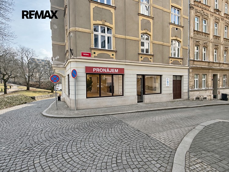 Pronájem obchodního prostoru 42 m² - foto 3