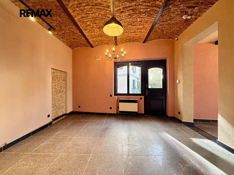 Pronájem obchodního prostoru 42 m² - foto 4