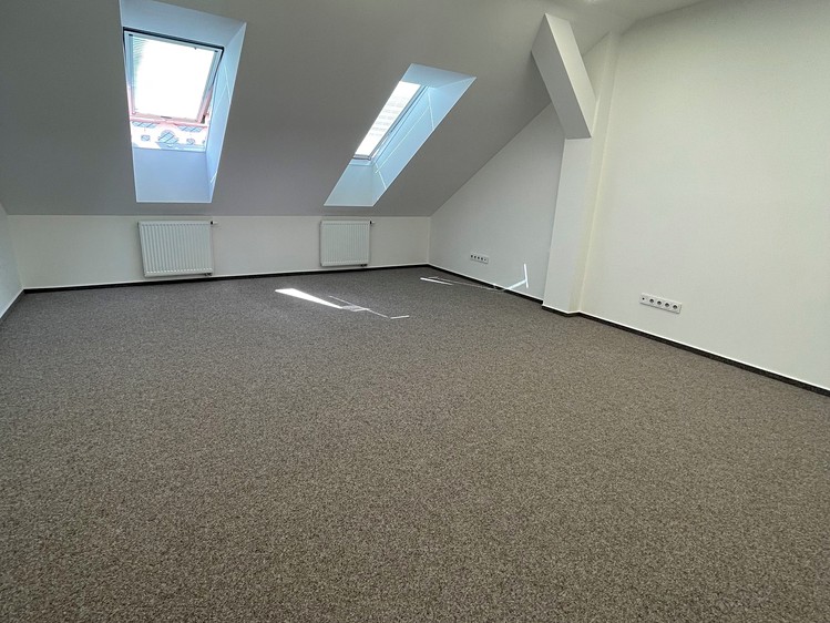 Pronájem kanceláře 27 m² - foto 2