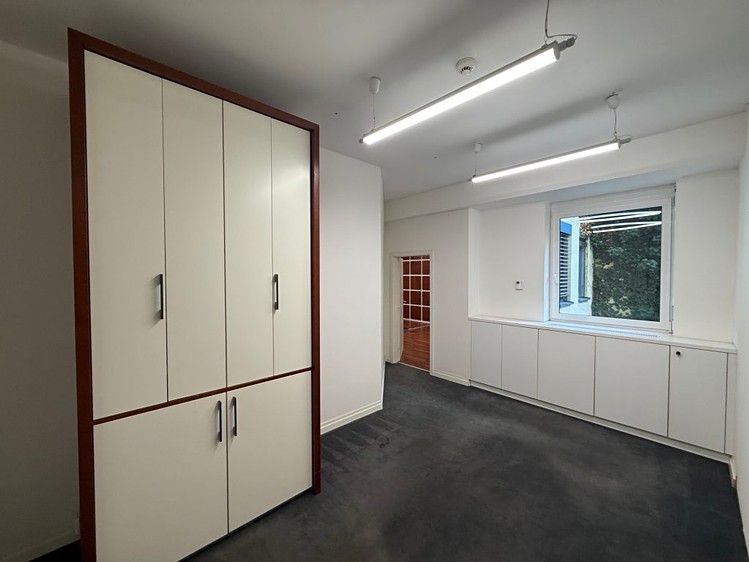 Pronájem kanceláře 78 m² - foto 7