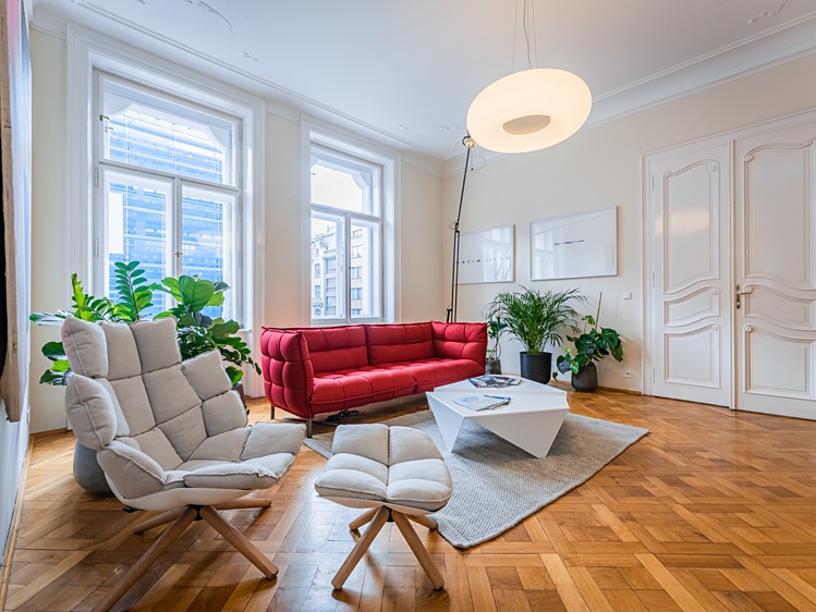 Pronájem kanceláře 319 m² - foto 2
