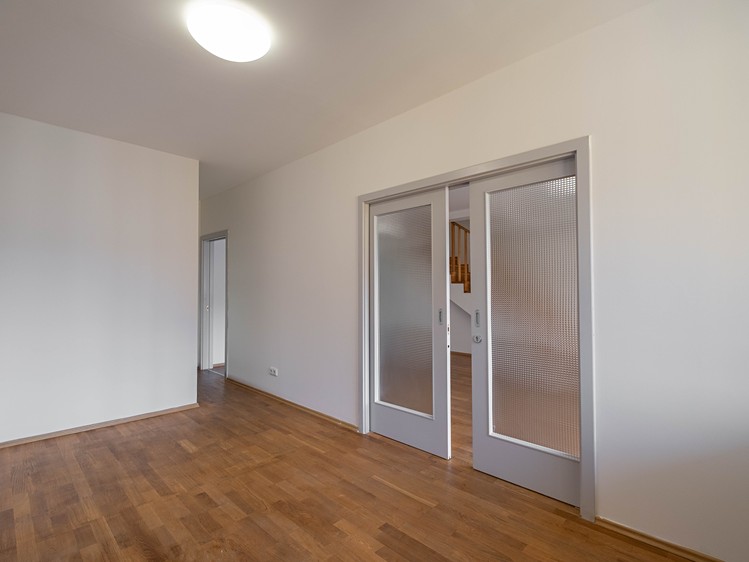 Pronájem kanceláře 168 m² - foto 5