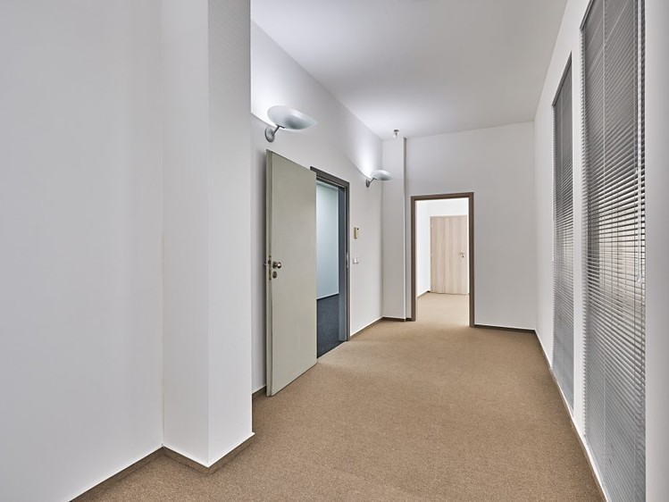 Pronájem kanceláře 101 m² - foto 8
