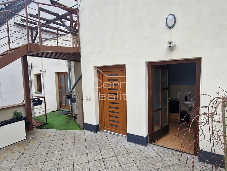 Pronájem obchodního prostoru 45 m² - foto 7