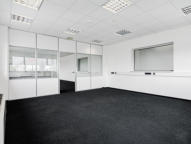 Pronájem kanceláře 257 m² - foto 3
