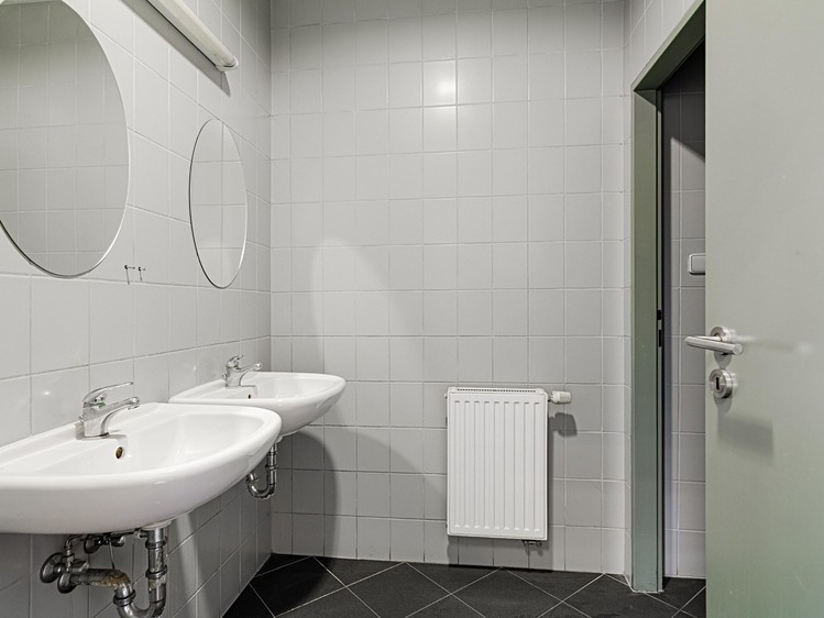Pronájem kanceláře 257 m² - foto 7
