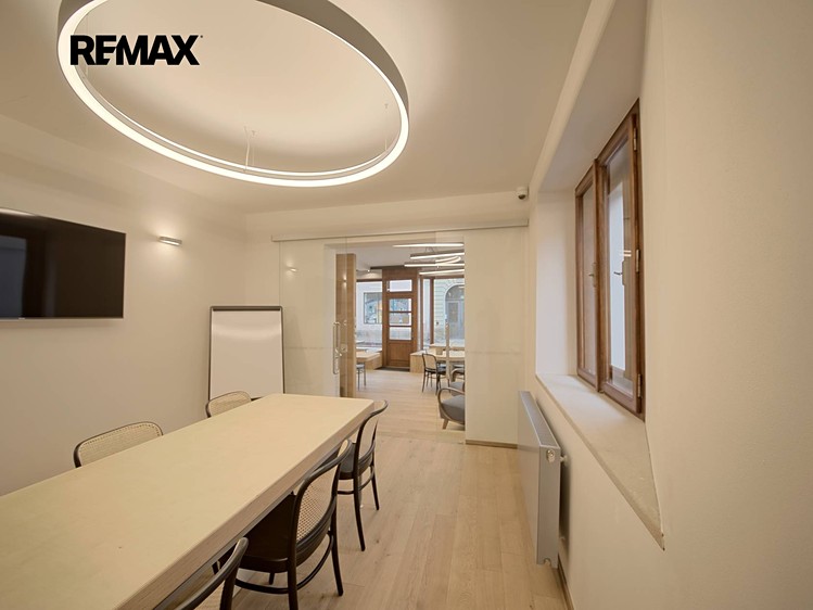 Pronájem kanceláře 70 m² - foto 7