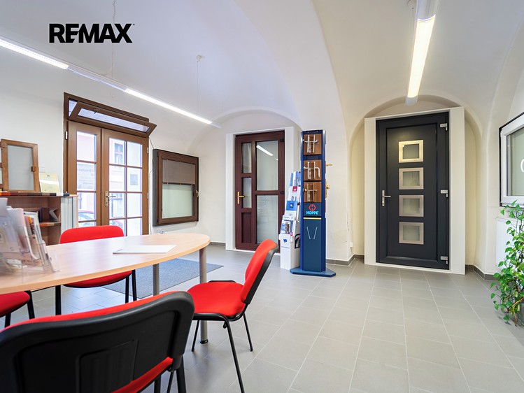 Pronájem obchodního prostoru 64 m² - foto 2