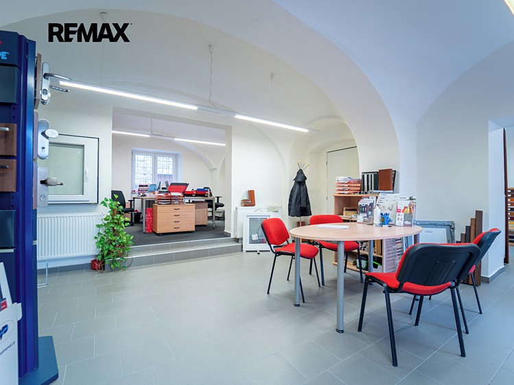 Pronájem obchodního prostoru 64 m² - foto 6