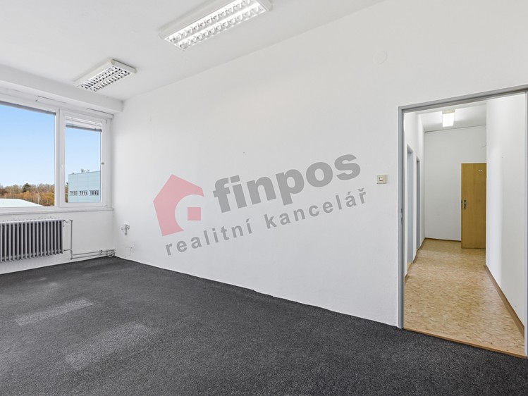 Pronájem kanceláře 556 m² - foto 2