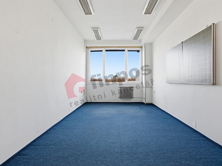 Pronájem kanceláře 556 m² - foto 3
