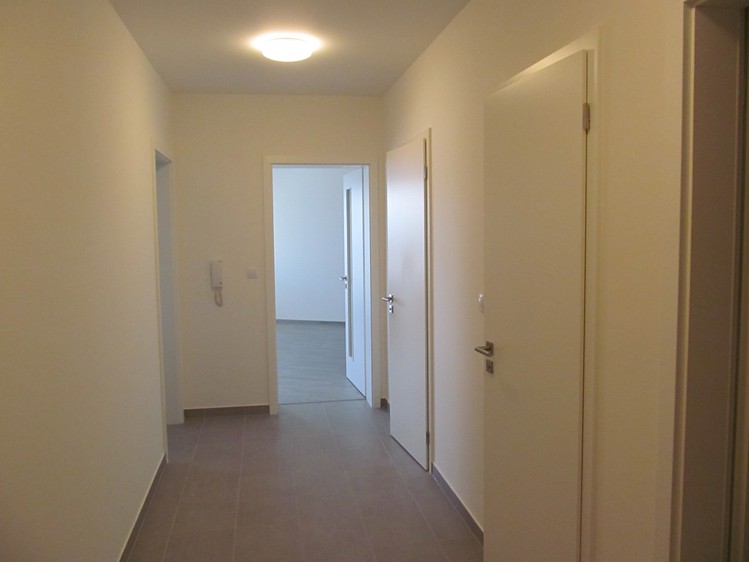 Pronájem kanceláře 71 m² - foto 5