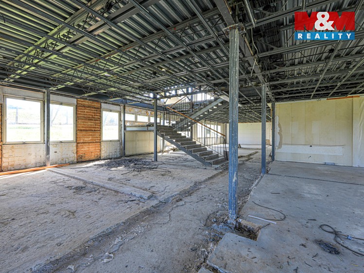 Pronájem obchodního prostoru 700 m² - foto 7