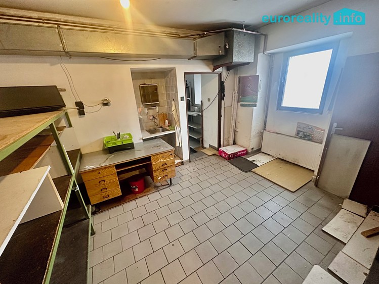 Pronájem obchodního prostoru 85 m² - foto 8