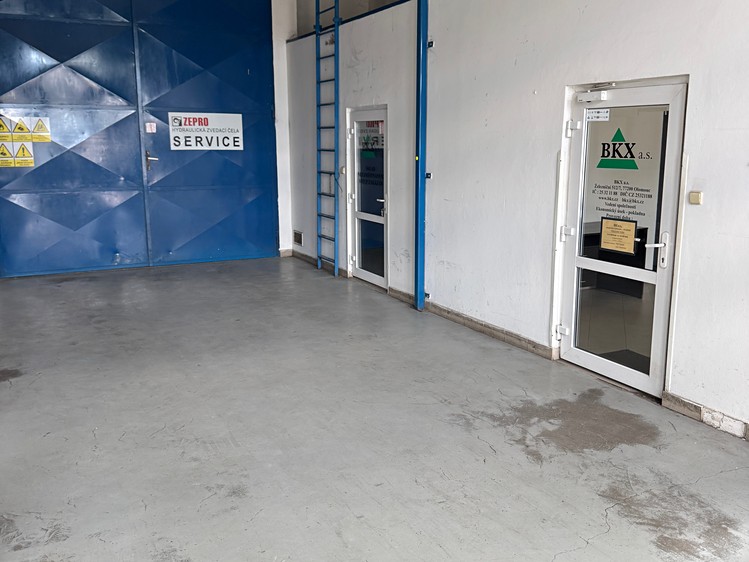 Pronájem obchodního prostoru 200 m² - foto 5