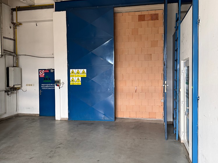 Pronájem obchodního prostoru 200 m² - foto 6